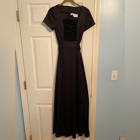 Dresses & Skirts - southeastern performance apparels black floor length performance dress size: 4